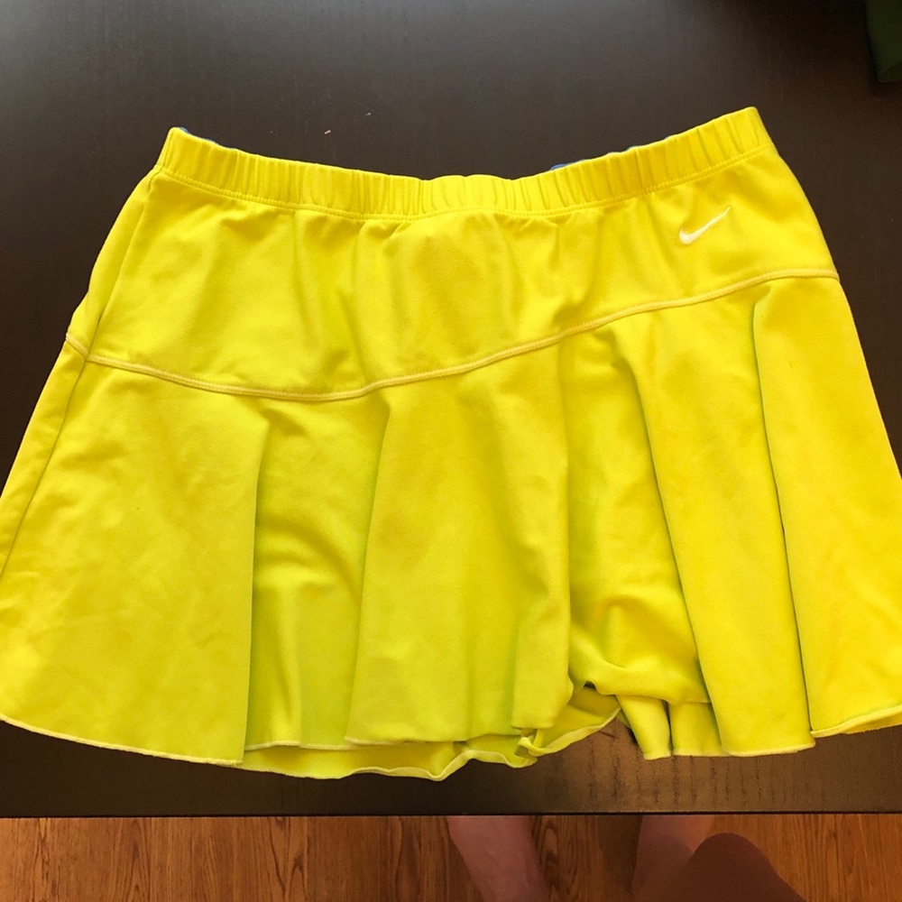 Nike women’s tennis skirt